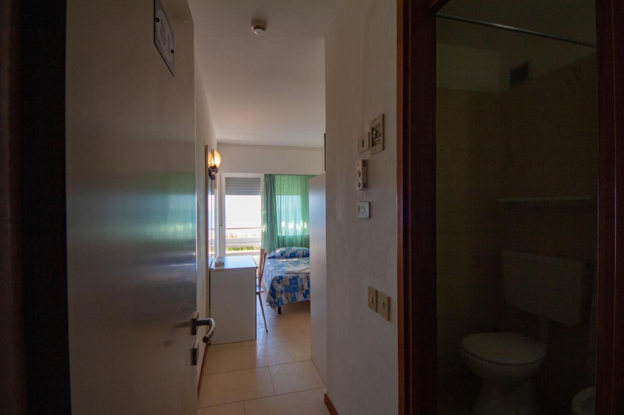 Hotel Ambra Lignano Sabbiadoro Luaran gambar