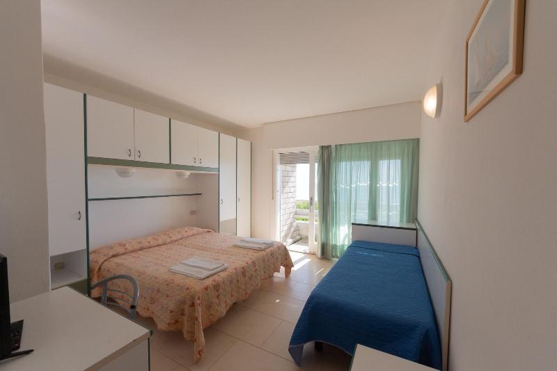 Hotel Ambra Lignano Sabbiadoro Luaran gambar