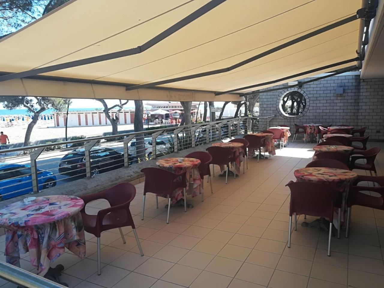 Hotel Ambra Lignano Sabbiadoro Luaran gambar