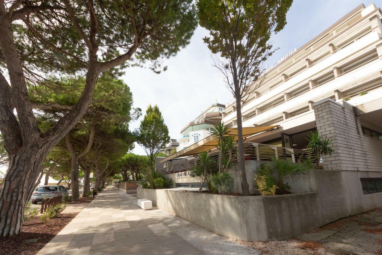 Hotel Ambra Lignano Sabbiadoro Luaran gambar