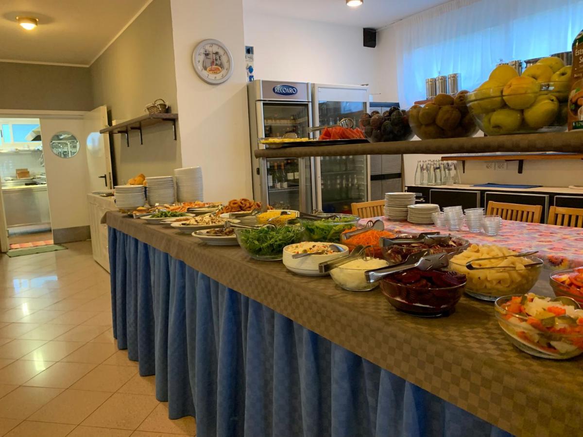 Hotel Ambra Lignano Sabbiadoro Luaran gambar